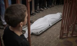 İsrail katliamında cesetler enkaz altında kalmıştı! Gazze hükümeti çıkartıyor