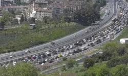 İstanbul'da trafik durma noktasına geldi! Yoğunluk yüzde 67'ye kadar yükseldi