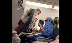 Uçakta sigara içmek isteyen kadın yolcu ortalığı birbirine kattı! "Her yerim bomba, patlatırım"