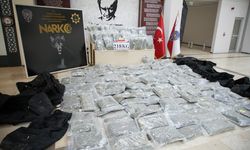 218 kilogram skunk ele geçirildi