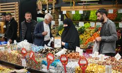 Bayram şekerleri ve çikolatalar tezgahları böyle renklendirdi