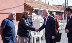 İstanbul Valisi Gül, yangın faciasında hayatını kaybedenlerin ailelerini ziyaret etti