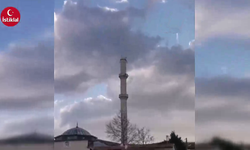 Depremin merkez üssü Sulusaray'da cami minaresi yıkıldı