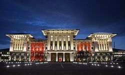 Beştepe'de gecenin sürpriz zirvesi! Cumhurbaşkanı Erdoğan, Tunç ve Kalın toplandı