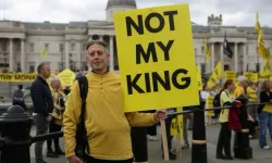 İngiltere'de bir ilk: Monarşi karşıtlarınca ilk kez 'Cumhuriyet Günü' kutlandı