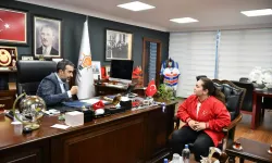 AK Partili başkanı ziyaret eden milli sporcunun sözleşmesi feshedildi