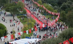 Antalya'da 20 bin kişilik fener alayı düzenlendi