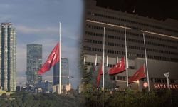 Bugün bayraklar neden yarıya indirildi? Türkiye'de neden yas ilan edildi?