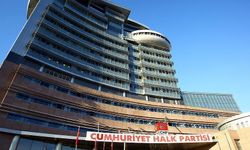 CHP'den başkanlarına uyarı: Lüks, şatafat ve kayırmacılıktan kaçının