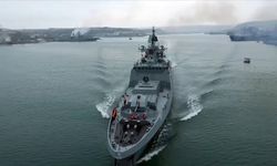 Ukrayna, Rusya'ya ait savaş gemisini vurdu