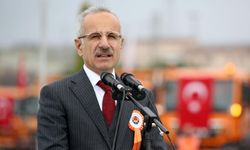 Dolandırıcılar yanlış kapıya çattı! Bakan Uraloğlu'nun sesini kopyaladılar