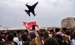 Türk pilotundan F16'nın sınırlarının üzerinde manevralar