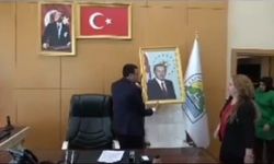 DEM Partili belediye başkanının, Cumhurbaşkanı Erdoğan'ın fotoğrafını indirdiği görüntüler ortaya çıktı!