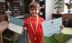 7 yaşındaki Ömer Taha  satrançta Avrupa Şampiyonu oldu