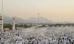 Arafat Dağı hacı adaylarıyla süslendi!