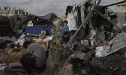 İsrail ordusu Refah'ta Filistinlilerin çadırlarını bombaladı: Çok sayıda ölü ve yaralı