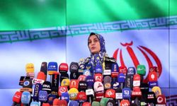 İranlı kadın siyasetçiden adaylık başvurusu