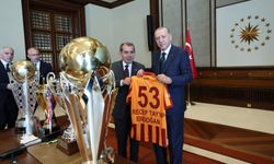 Şampiyon Galatasaray'dan Cumhurbaşkanı Erdoğan'a ziyaret