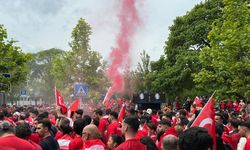 Dortmund sokakları kırmızı-beyaz oldu