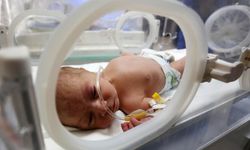 İsrail saldırısında ölen hamile kadının karnındaki bebek kurtarıldı