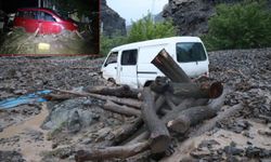 Sel Erzurum'da bir mahalleyi yıktı geçti! Araçlar sürüklendi evleri su bastı