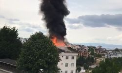 Öğrenci yurdu lojmanı alevlere teslim oldu