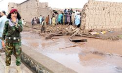 Şiddetli yağış sel getirdi, 40 kişi hayatını kaybetti!