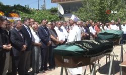 İzmir’deki patlamada hayatını kaybeden kardeşlere acı veda