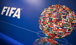 FIFA, İsrail'in uluslararası futboldan men edilmesi başvurusunu erteledi