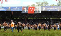 Kırkpınar başpehlivanlardan A Milli Futbol Takımı'na destek geldi