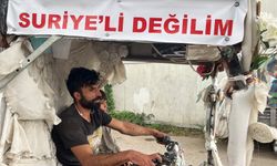 Suriyeli sanılmaktan korktu, motosikletinin önüne yazdı