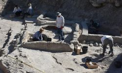 Arslantepe Höyüğü'ndeki kazı çalışmalarında 6 bin 400 yıllık fırın bulundu