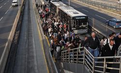 Metrobüs hattında bazı duraklar hizmet veremeyecek