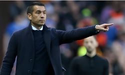 Giovanni van Bronckhorst: Tek planımız var, o da gruplara kalmak!