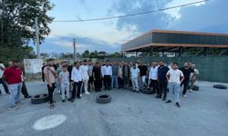 Sakarya'da mahalleli uyuşturucu ve kaçak kullanımına tepki için sokağı kapattı