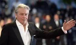 Dünyaca ünlü oyuncu Alain Delon 88 yaşında hayatını kaybetti!