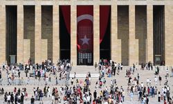 Anıtkabir, 30 Ağustos Zafer Bayramı'nda 350 bini aşkın ziyaretçi ağırladı