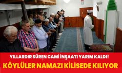 Cami inşaatı yarım kaldı! Köylüler namazı kilisede kılıyor