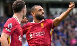 Liverpool sezona 3 puanla başladı, Mohamed Salah tarihe geçti