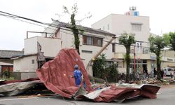 Japonya'daki tayfun can aldı: 4 ölü 94 yaralı