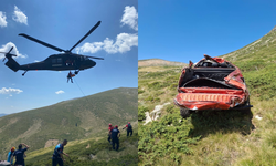 Bursa'da uçurumdan yuvarlanan off-road aracındaki 2 kişi helikopterle kurtarıldı