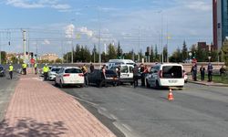 İki polisi yaralamışlardı: Olaydan önce kargo aracını çalmışlar!