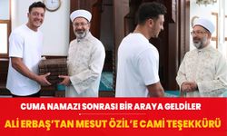 Cuma namazı sonrası bir araya geldiler... Diyanet İşleri Başkanı Erbaş'tan Mesut Özil'e cami teşekkürü