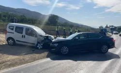 Kaymakamın makam aracı kazaya karıştı! Yaralılar var