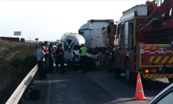 Adana'da feci kaza: 3 kişi öldü, 8 kişi yaralandı