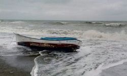 Samsun'da balıkçı teknesi alabora oldu: 1 kayıp, 1 kişi hastaneye kaldırıldı