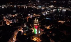 Galata Kulesi’ne Filistin Bayrağı yansıtıldı