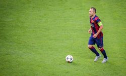 Efsane isim Andres Iniesta futbolu bıraktı