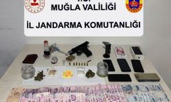 Muğla'da zehir tacirlerine yönelik operasyon