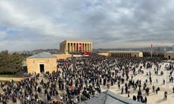 10 Kasım'da Anıtkabir’e rekor ziyaretçi akını